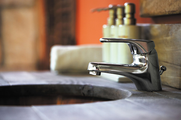 A2B Plumbers are able to fix any leaking taps you may have in Mottram In Longdendale. 